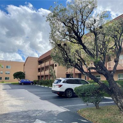 9841 Sunrise Lakes Blvd #205, Sunrise, FL 33322