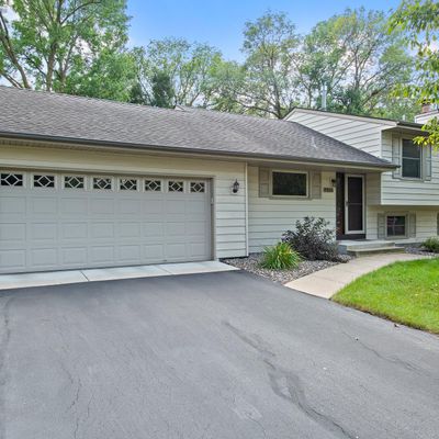 9925 Garrison Way, Eden Prairie, MN 55347