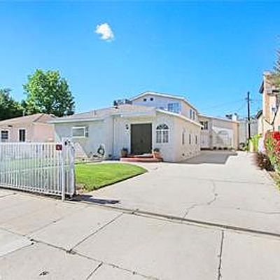 Ambrose Av, Los Angeles, CA 90048