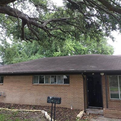 112 W Vaughn Ln, Deer Park, TX 77536