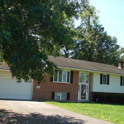 11201 Prospect Hill Rd, Glenn Dale, MD 20769