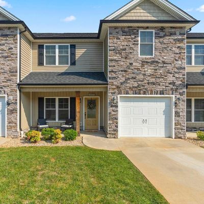 1055 Graystone Ln, Forest, VA 24551