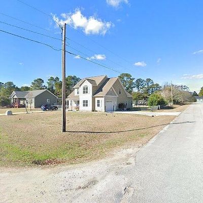 106 Barbour Dr, Newport, NC 28570