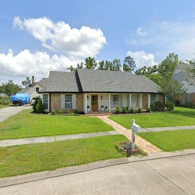 107 Myrick Dr, Houma, LA 70360