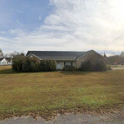 107 Oakley Dr, Columbia, AL 36319