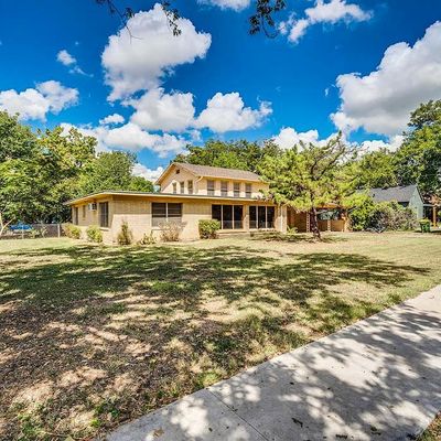 108 S 4th Street, Grandview, TX 76050