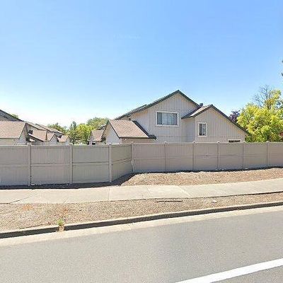 1082 Civic Center Dr, Rohnert Park, CA 94928