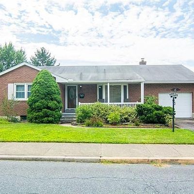 110 W 27 Th St, Northampton, PA 18067