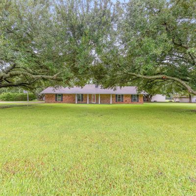 14130 Saint Elmo Rd, Erath, LA 70533