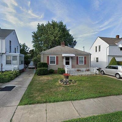 14216 Montrose Ave, Cleveland, OH 44111