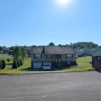 1465 Jasmine Trl, Sevierville, TN 37862