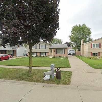 14872 Westpoint Dr, Sterling Heights, MI 48313