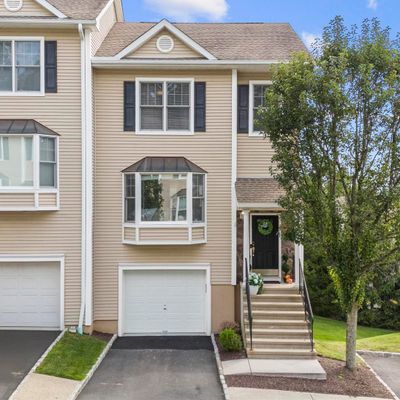 15 Scuppo Rd #1404, Danbury, CT 06811