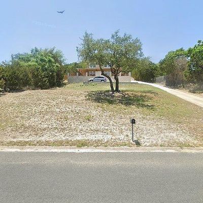 125 Loma Vista Dr, Kerrville, TX 78028