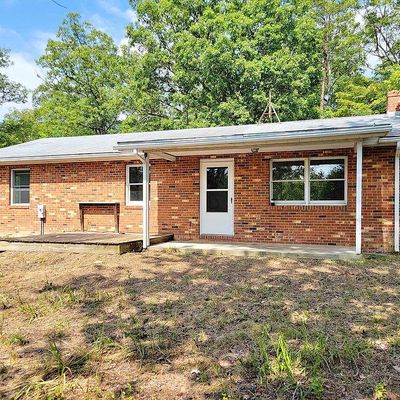 128 Walter Ln, Fort Valley, VA 22652