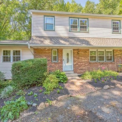 13 Castle Rock Rd, Newtown Square, PA 19073