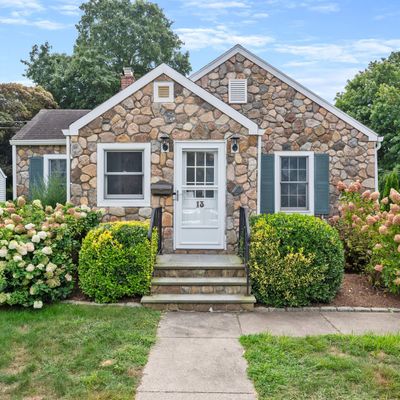 13 Mills St, Norwalk, CT 06850