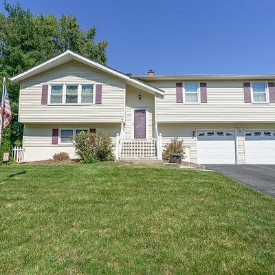 131 Stonehenge Dr, Phillipsburg, NJ 08865