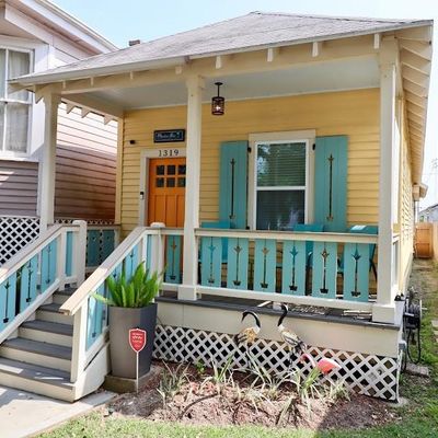 1319 Avenue M 1/2, Galveston, TX 77550