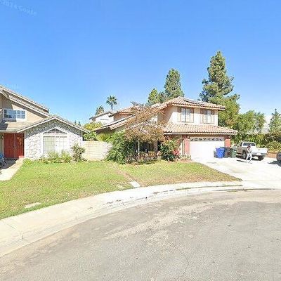 17292 Lakeview Ct, Fontana, CA 92336