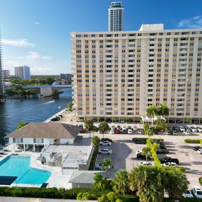 1833 S Ocean Dr #1803, Hallandale Beach, FL 33009