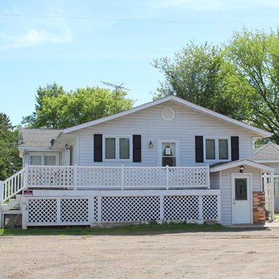 185 N 1 St St, Foreston, MN 56330