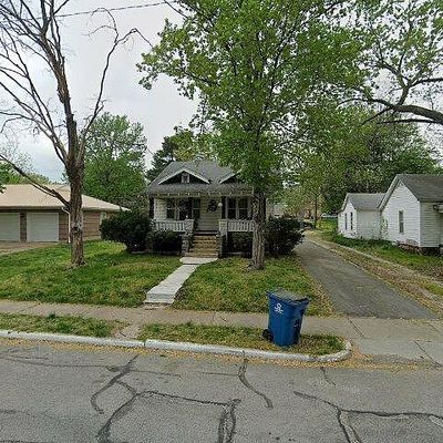 1909 S Main St, Carthage, MO 64836