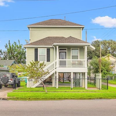 1912 55 Th St, Galveston, TX 77551