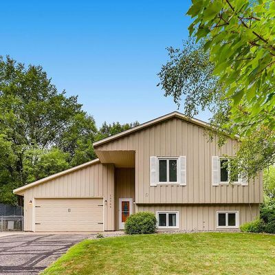 15709 Hayes Trl, Saint Paul, MN 55124