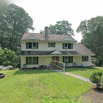 16 Oaklandview Dr, Mahopac, NY 10541