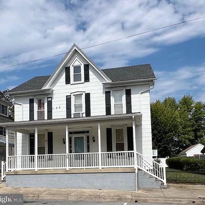 16 W Water St, Smithsburg, MD 21783