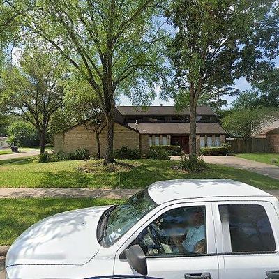 16350 Clearcrest Dr, Houston, TX 77059