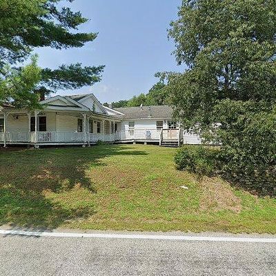 2084 Plainfield Pike, Greene, RI 02827