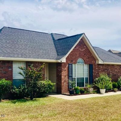 2112 Irma Cir, Ocean Springs, MS 39564