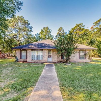 215 Valley View Dr, Coldspring, TX 77331