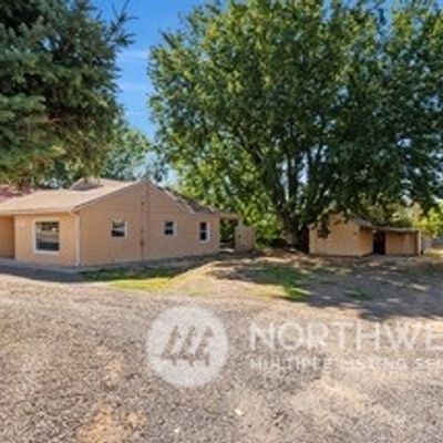 220 Se Lamperti Ln, College Place, WA 99324