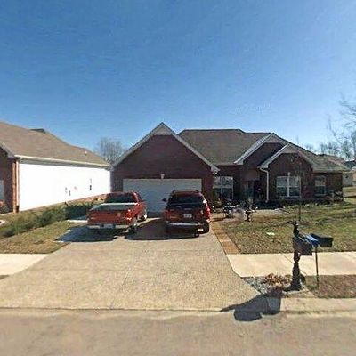 221 Foster Dr, White House, TN 37188