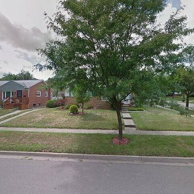 2227 Barstow Rd, Lansing, MI 48906