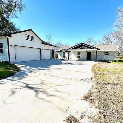 223 N Pine Rd, Texas City, TX 77591