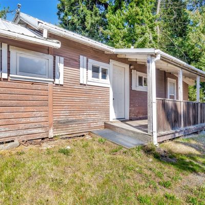 224 1/2 E 7 Th St, Port Angeles, WA 98362