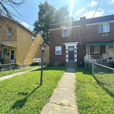 224 Marks Ave, Darby, PA 19023