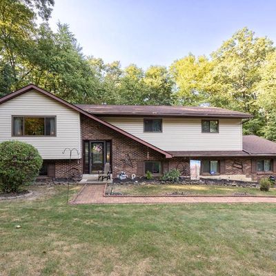 23 Chinkapin Dr, Fleetwood, PA 19522