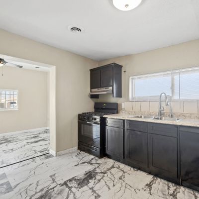 231 Southern Ave Se, Albuquerque, NM 87102