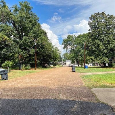 1945 State St, Shreveport, LA 71108