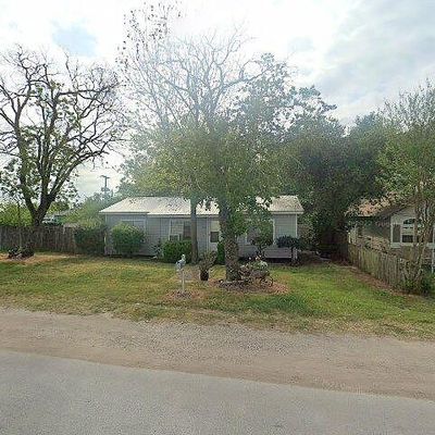 202 Marburger St, Smithville, TX 78957