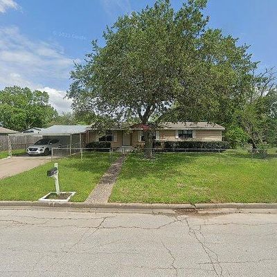 2020 10 Th St, Hempstead, TX 77445