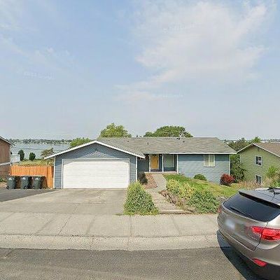 2032 S Beaumont Dr, Moses Lake, WA 98837