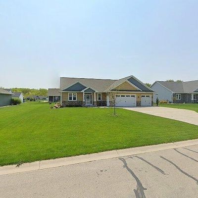 2065 N Gate Rd, Suamico, WI 54313