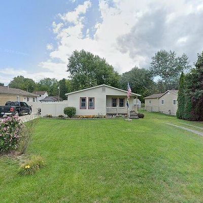 26259 Denning Rd, New Boston, MI 48164