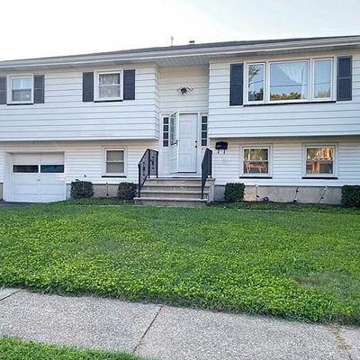 27 Garfield Pl, Totowa, NJ 07512